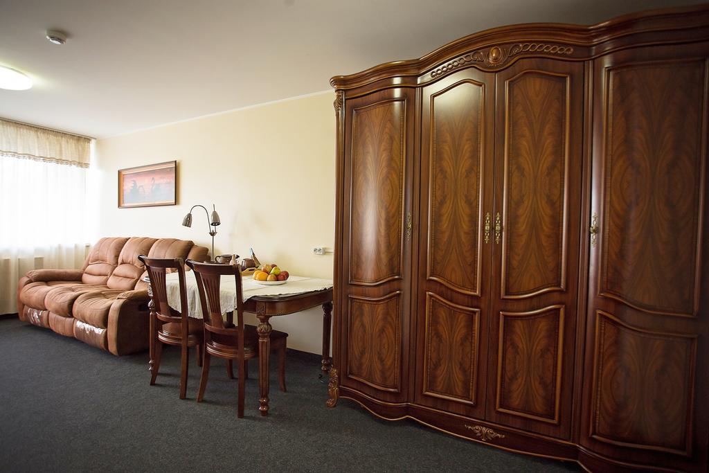 Varska Sanatorium Hotel Zewnętrze zdjęcie